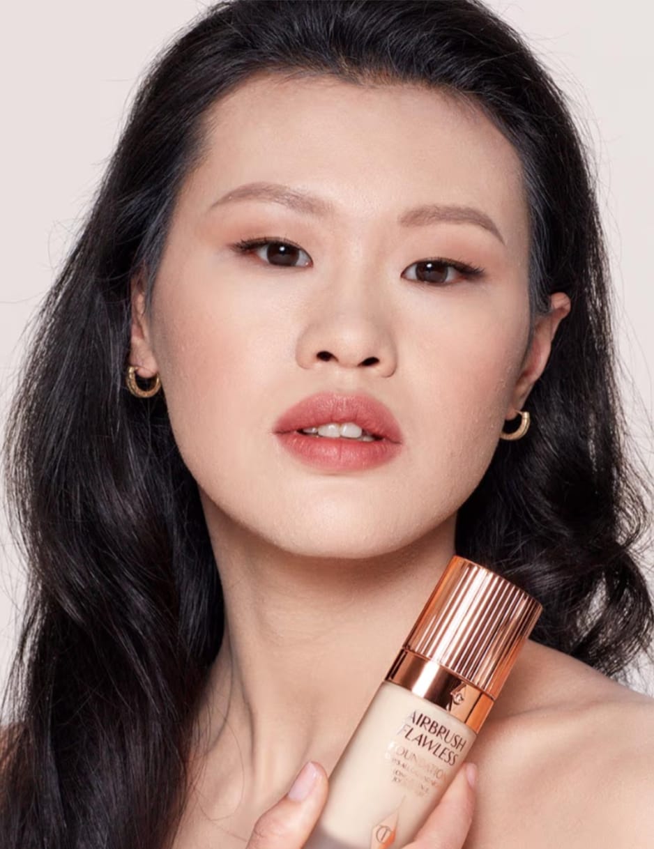 CHARLOTTE TILBURY AIRBRUSH FLAWLESS FOUNDATION - 30 ML